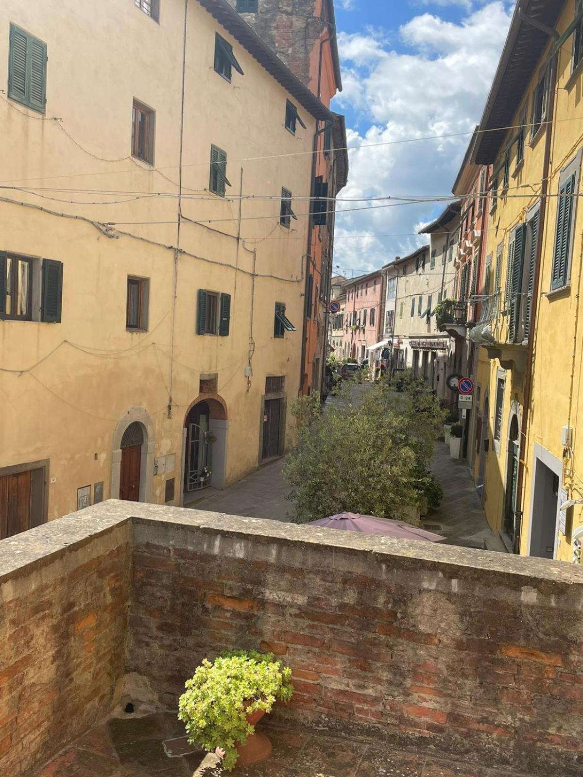 La Terrazza Di Susanna Peccioli Exterior foto
