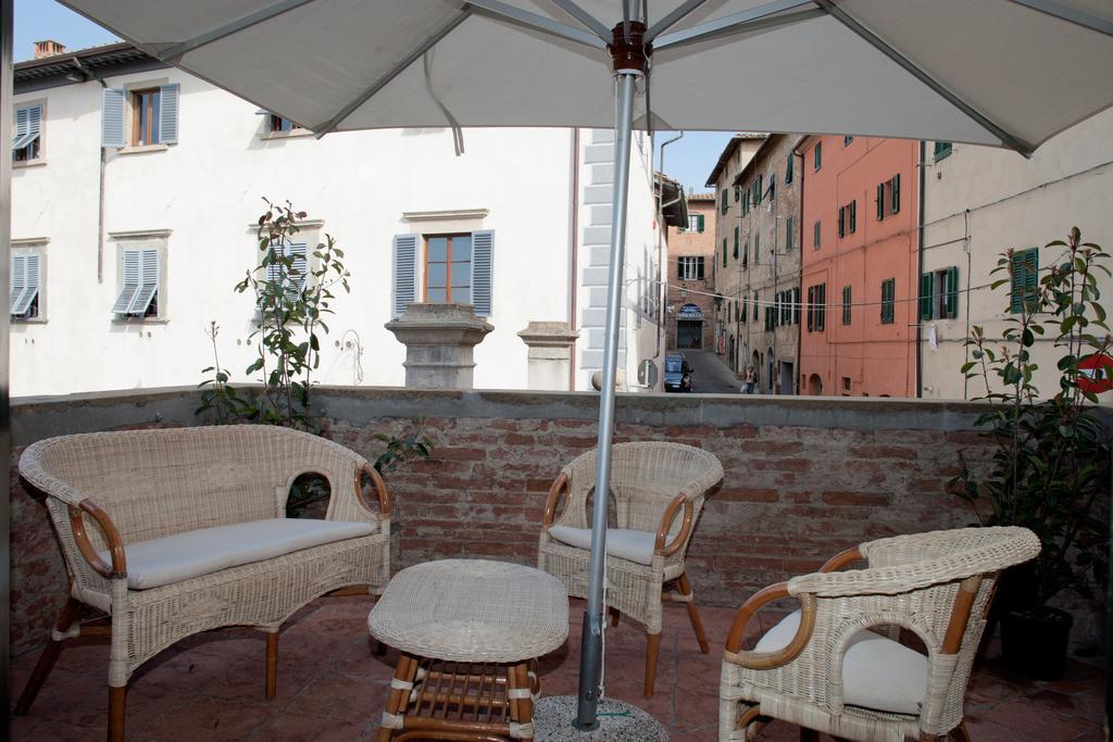 La Terrazza Di Susanna Peccioli Exterior foto